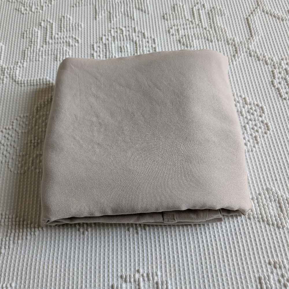 Cariloha Beige Queen Flat Sheet Sateen 100% Viscose From Bamboo Matte Flowy